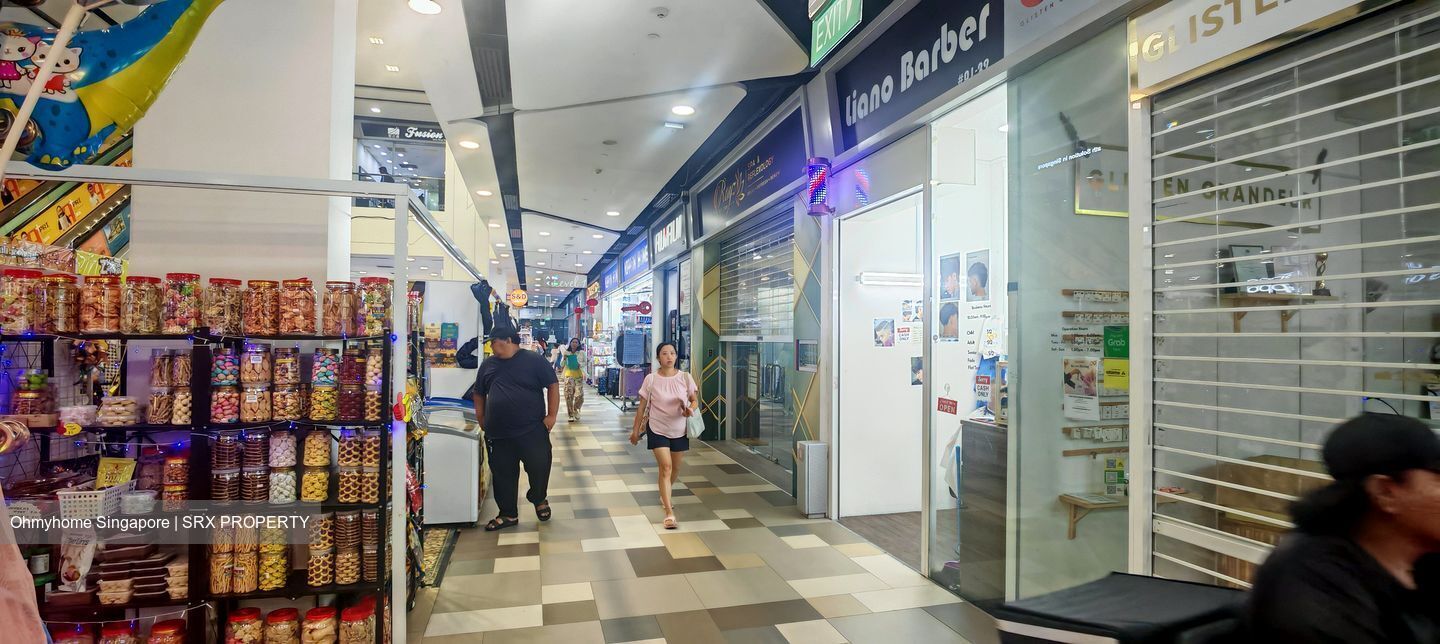 Junction Nine (D27), Retail #623687351